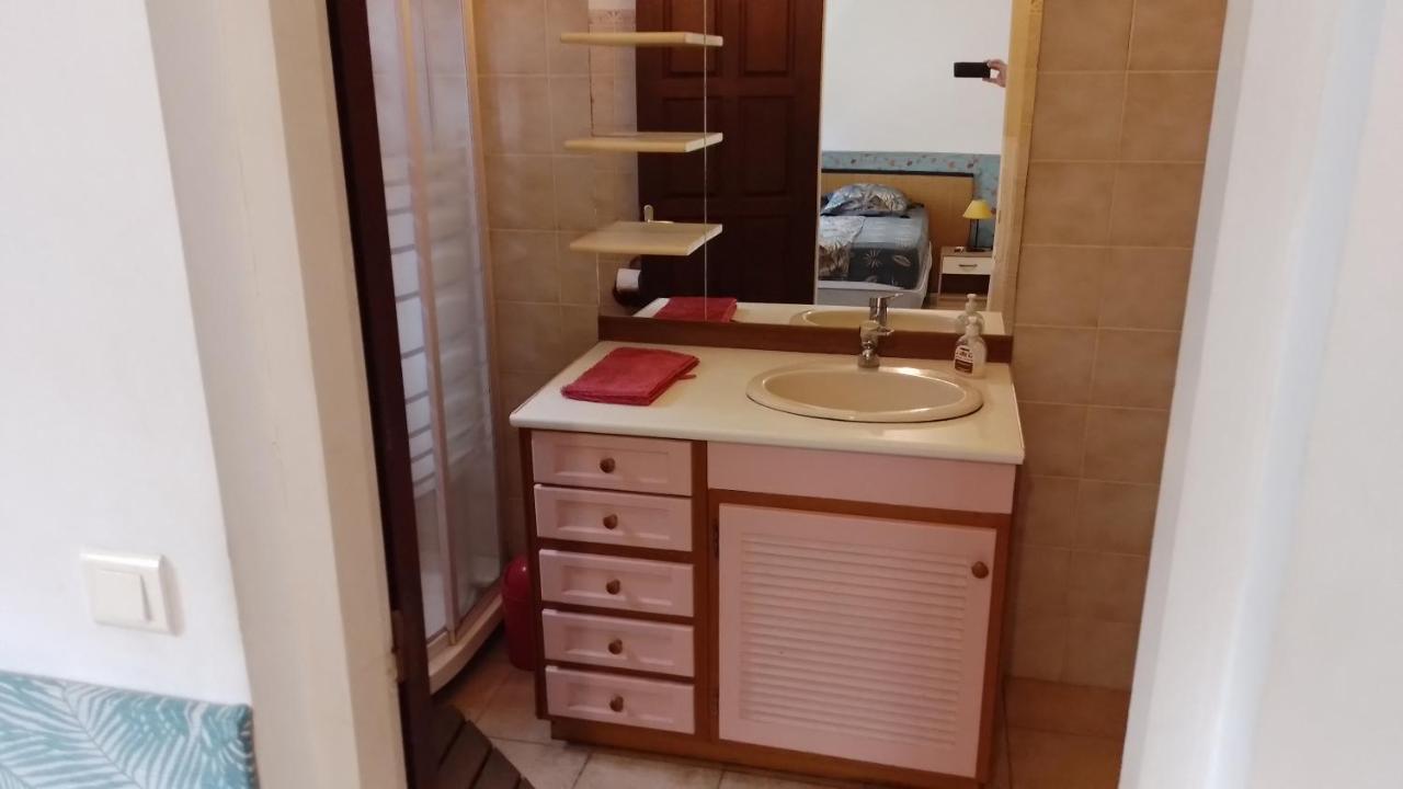 Kay Zanndoli Apartment ลา ทรินิเต ภายนอก รูปภาพ